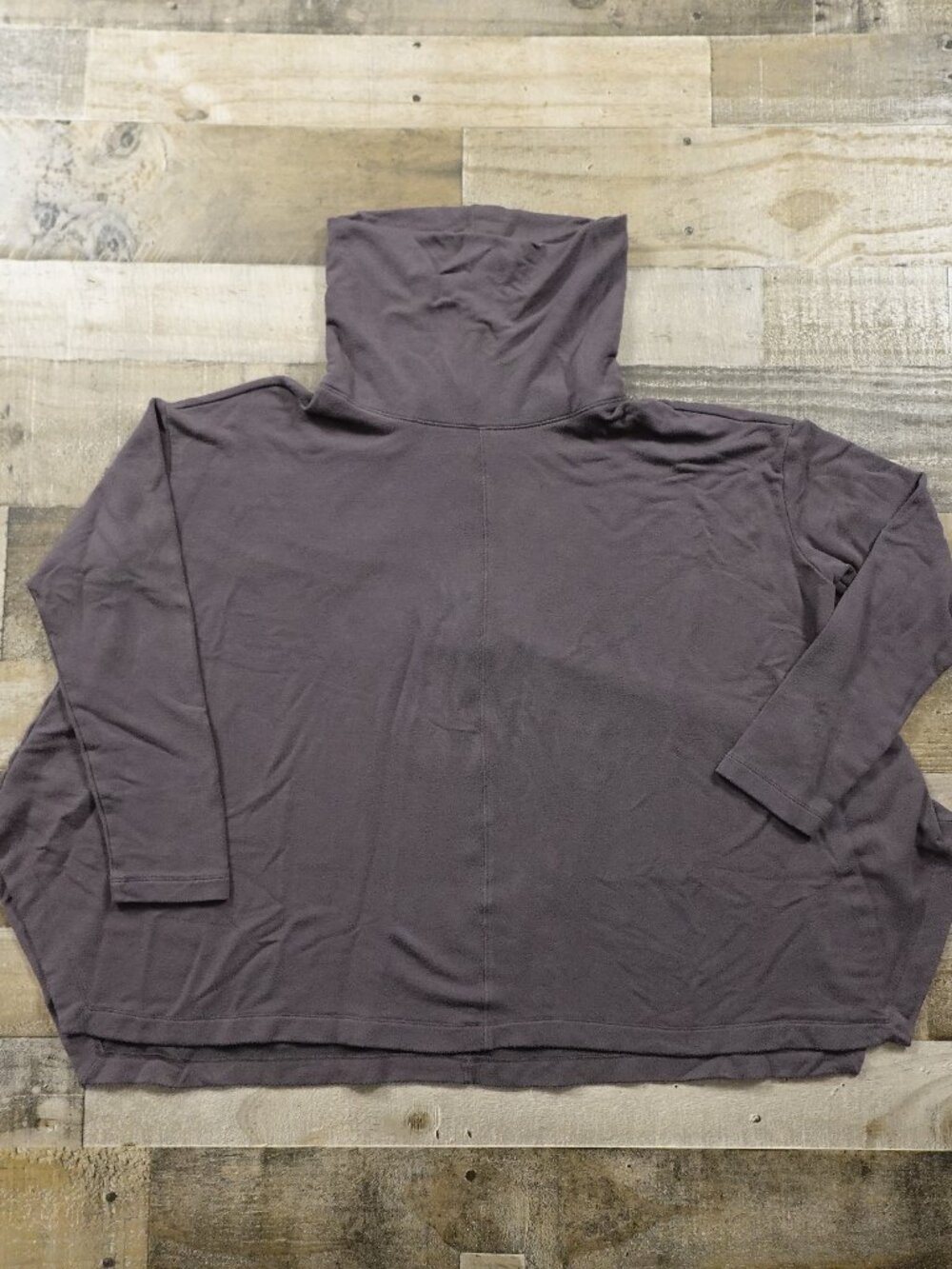 Athleta Oversized Turtleneck Pullover Women's Medium Gray Purple Soft Stretch